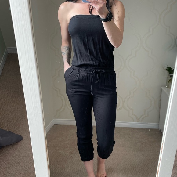 Aritzia Jumpsuit - Picture 1 of 7